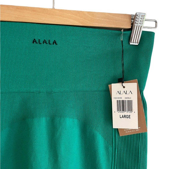 ALALA Barre Shorts in Emerald NWT - Picture 5 of 8